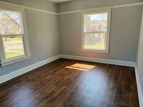 1432 Crosby St in Rockford, IL - Building Photo - Building Photo