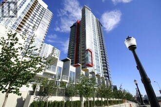 111 W Georgia St in Vancouver, BC - Building Photo - Building Photo