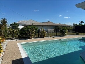 5917 SW 1st Ct in Cape Coral, FL - Building Photo - Building Photo