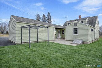 8 Raleigh Rd in Bridgeport, CT - Building Photo - Building Photo