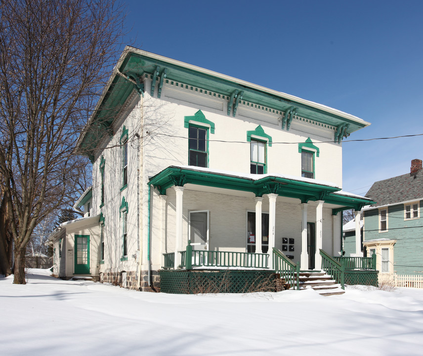 202-204 3rd St in Jackson, MI - Building Photo