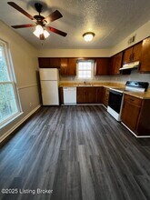 5505 Baywood Dr in Louisville, KY - Building Photo - Building Photo
