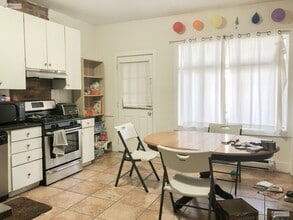71 Pontiac St, Unit 1 in Boston, MA - Building Photo - Building Photo