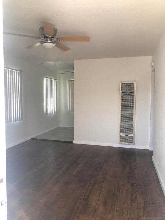 558 E Lexington Ave in El Cajon, CA - Building Photo