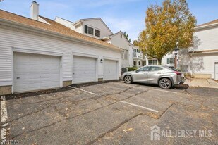 49 Alexandria Way in Bernards, NJ - Building Photo