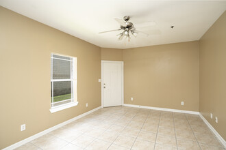 Pike Plaza in Weslaco, TX - Building Photo - Interior Photo