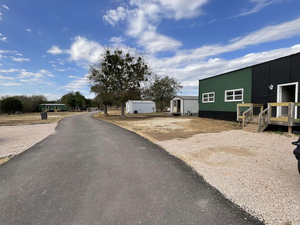 200 Private Rd in Lampasas, TX - Building Photo