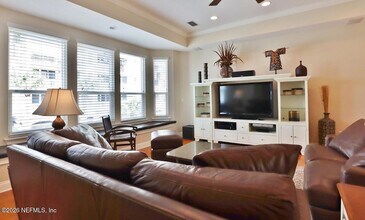 1111 1st St N in Jacksonville Beach, FL - Building Photo - Building Photo