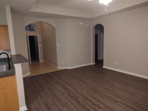 1007 Boquillas Ct in Dallas, TX - Building Photo - Building Photo