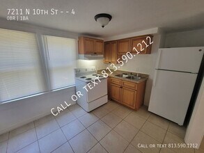 7211 N 10th St-Unit -4 in Tampa, FL - Building Photo - Building Photo