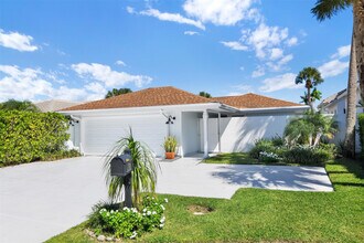 17026 Bay St in Jupiter, FL - Building Photo - Building Photo