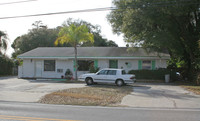 Lake Melena Way Apartments in Tampa, FL - Foto de edificio - Building Photo