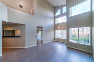 6746 Xana Way in Carlsbad, CA - Building Photo - Building Photo