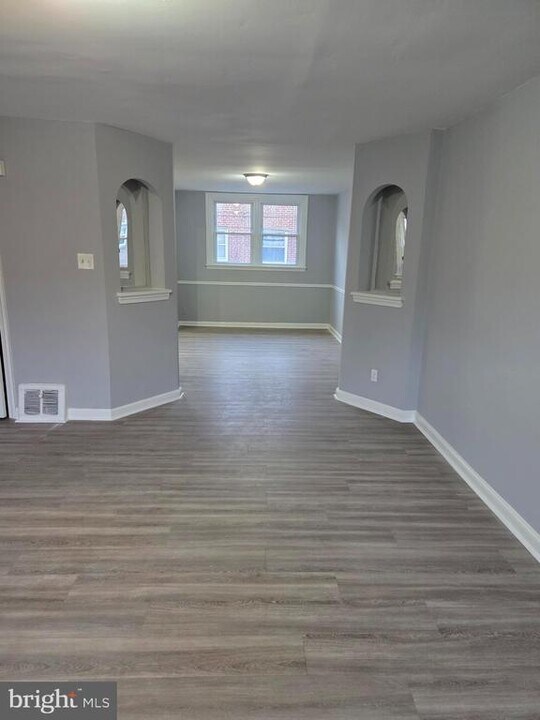 1313 Wells St in Philadelphia, PA - Building Photo