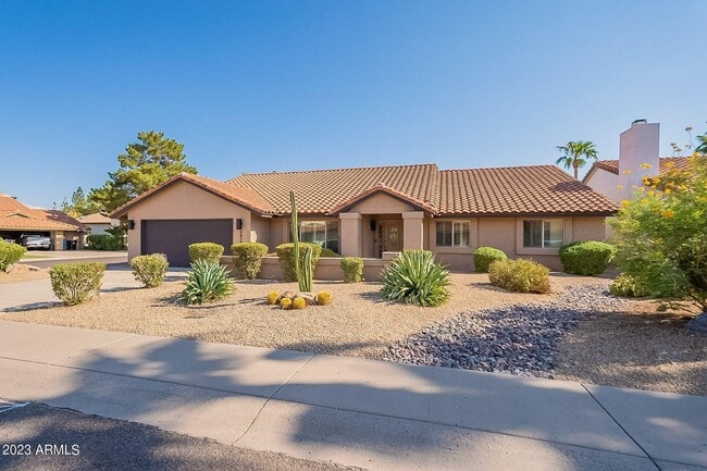 5879 E Le Marche Ave in Scottsdale, AZ - Building Photo - Building Photo