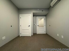 100 Hemenway St in Boston, MA - Building Photo - Building Photo