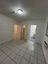 7155 Rue Notre Dame in Miami Beach, FL - Building Photo - Building Photo