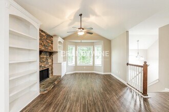 208 West Bridge Dr in Dallas, GA - Building Photo - Building Photo