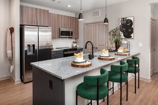 Ava Oakwood in Gainesville, GA - Building Photo