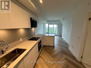 8-1608 Cedarland Dr in Markham, ON - Building Photo - Building Photo