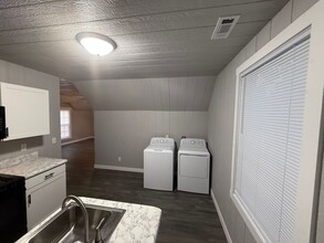 1326 N 8th St in Springfield, IL - Building Photo - Building Photo