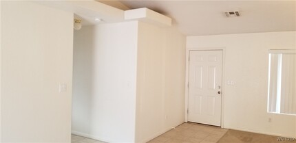 870 Florence Ave in Bullhead City, AZ - Building Photo - Building Photo