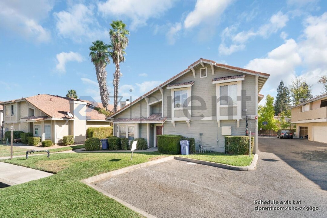 3626 Hallelujah Ct in Carmichael, CA - Foto de edificio