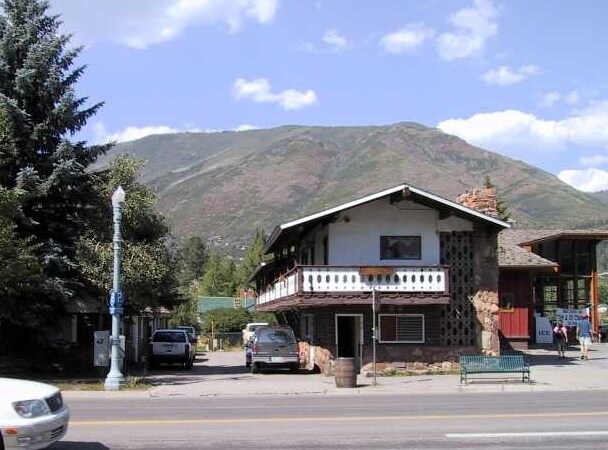 Hotel Jerome Employee Housing in Aspen, CO - Foto de edificio