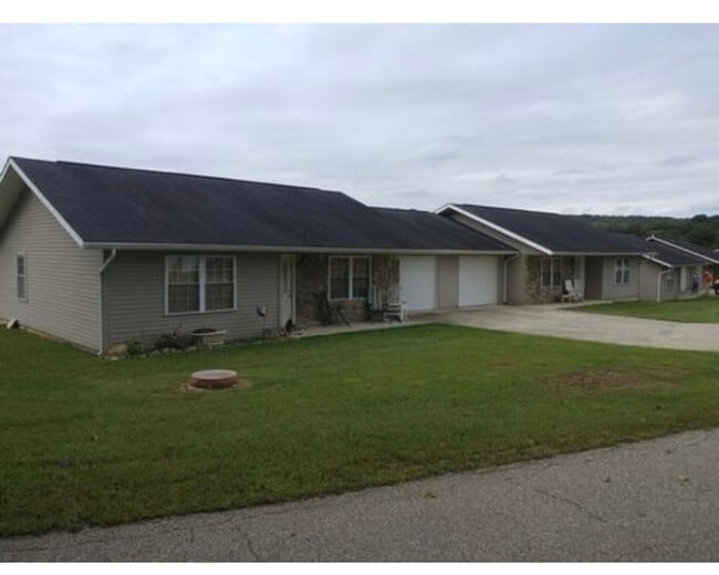 185 Gullion Ln in Waverly, OH - Building Photo - Building Photo