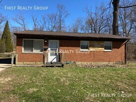 2214 Alpena Ave in Dayton, OH - Building Photo