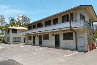 624 Pumehana St in Honolulu, HI - Foto de edificio - Building Photo