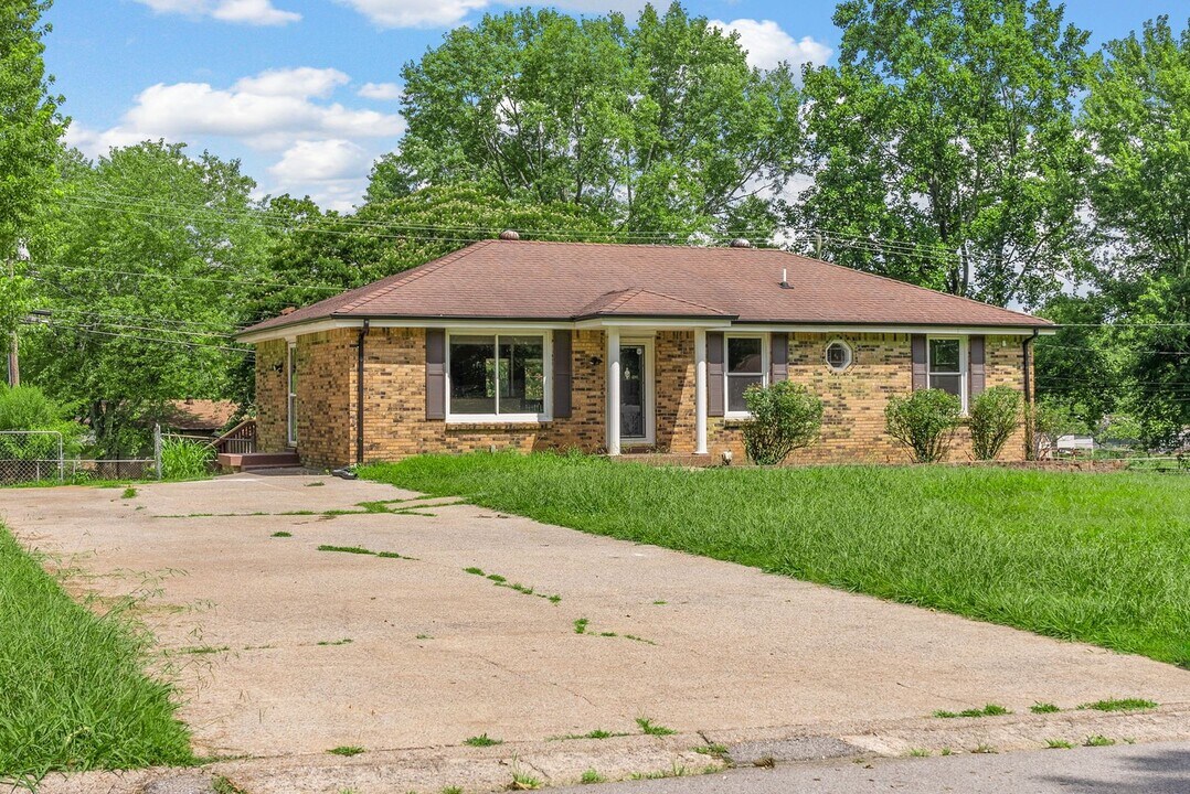 176 Taft Dr in Clarksville, TN - Building Photo