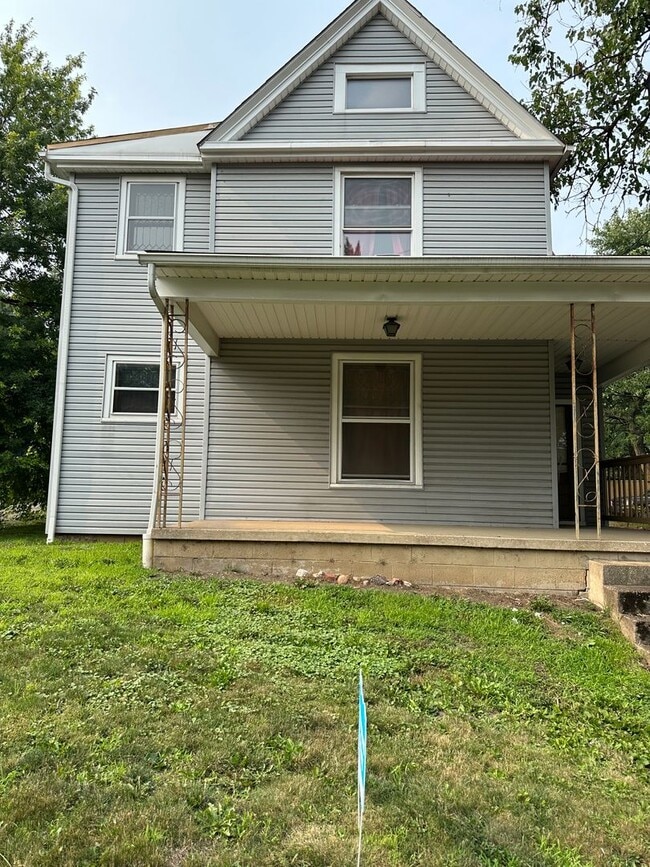 property at 605 E Buchtel Ave