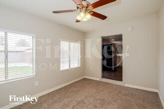 1615 W Bluefield Ave in Phoenix, AZ - Building Photo - Building Photo