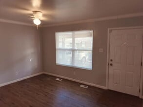 2461 Duchess Dr in St. Louis, MO - Building Photo - Building Photo