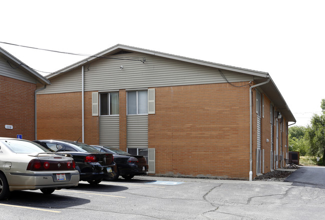 Karen Ann Apartments in Rossford, OH - Building Photo - Building Photo