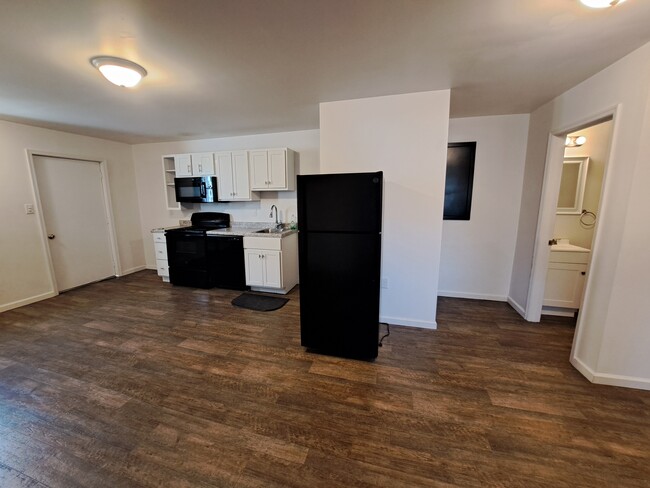 753 Franklin St, Unit 4 in Hamburg, PA - Building Photo - Building Photo