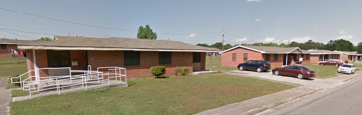 Fieldcrest Community in Tuskegee, AL - Building Photo