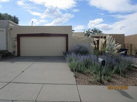4929 Osuna Pl NE in Albuquerque, NM - Building Photo