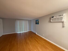 6616 W 64th Pl in Chicago, IL - Building Photo - Building Photo