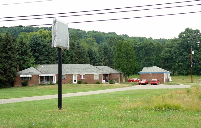 Route 19 in Harmony, PA - Foto de edificio - Building Photo