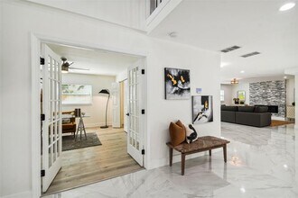 4910 W San Miguel St in Tampa, FL - Building Photo - Building Photo