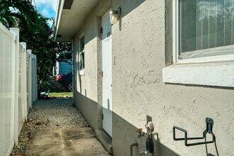 915 S N St in Lake Worth Beach, FL - Building Photo - Building Photo