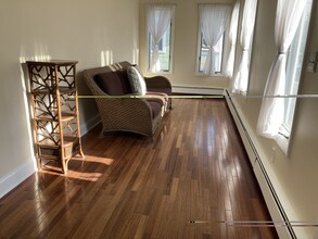 218 Evergreen Ave, Unit A in Oaklyn, NJ - Building Photo - Building Photo