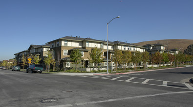 Sara Conner Court in Hayward, CA - Building Photo - Building Photo