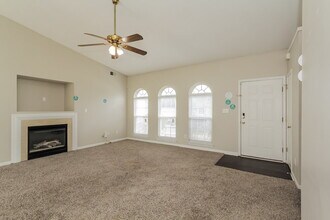 6123 Goldenfield Dr in Charlotte, NC - Building Photo - Building Photo