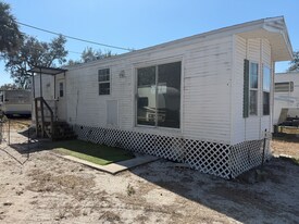 29215 Snook Cir in Punta Gorda, FL - Building Photo