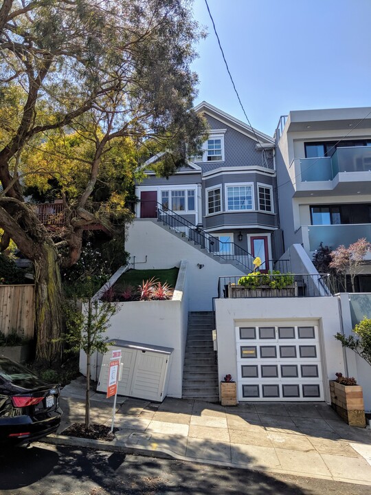 1771 11th Ave in San Francisco, CA - Building Photo