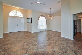5897 Tyler Rd in Venice, FL - Building Photo - Building Photo