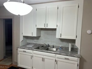 251 Fair Ave NW in New Philadelphia, OH - Building Photo - Building Photo